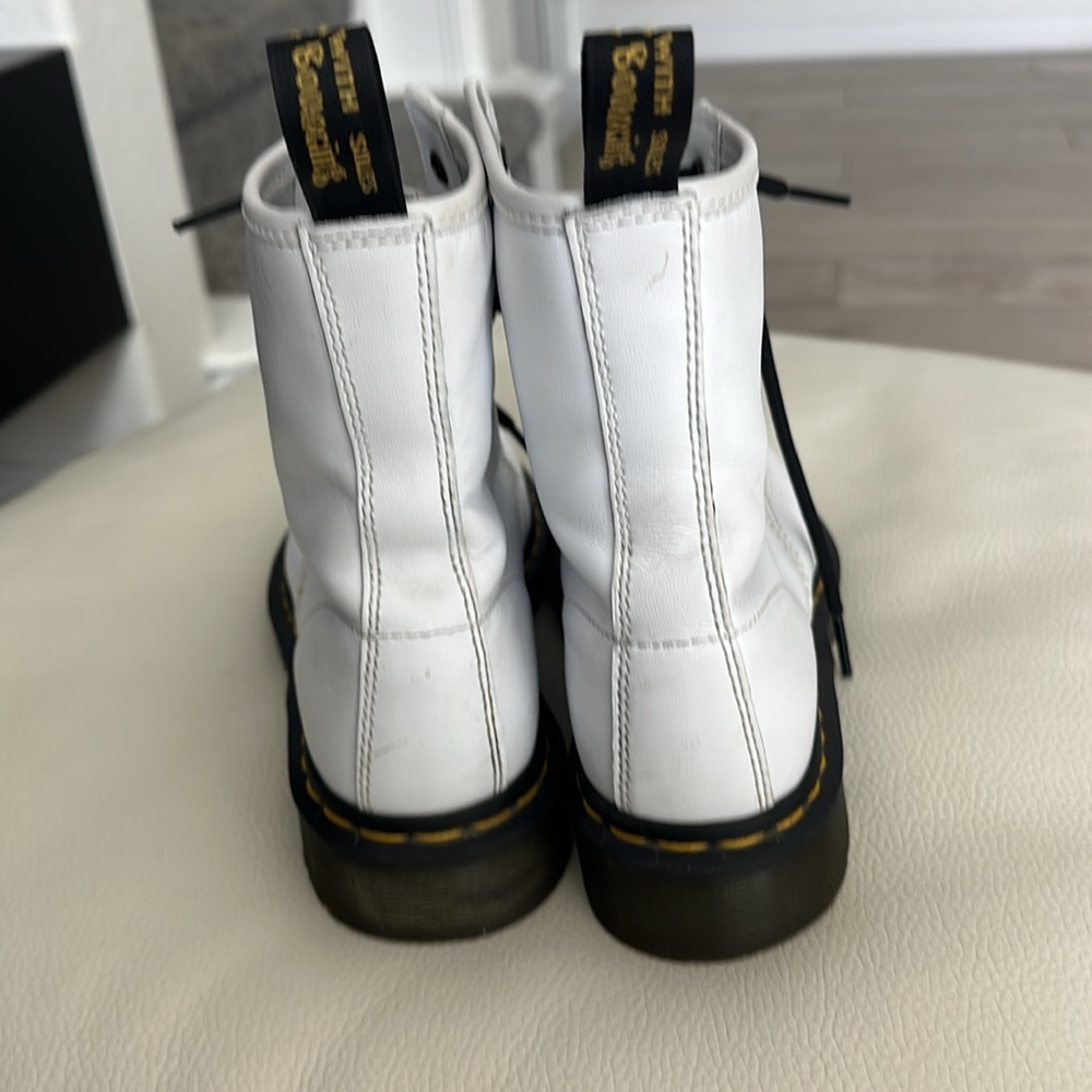Women’s Doc Martens View 3